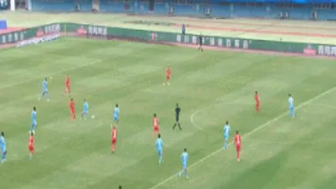 大乐透期号专家推荐：谁能先突破积分榜次席